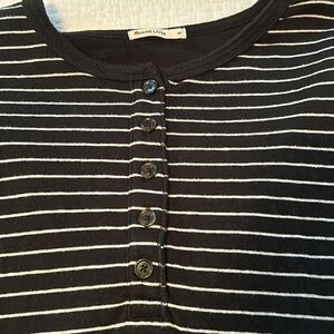 Marine layer - cute, soft, striped top - medium